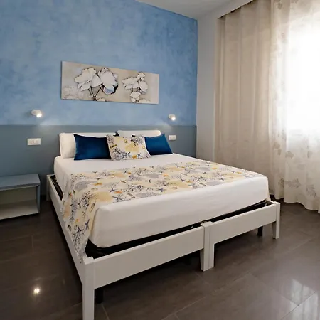 Celeste בית הארחה