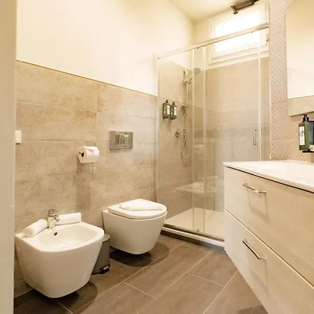 Celeste בית הארחה צ'פאלו