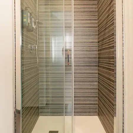 בית הארחה Celeste 4*