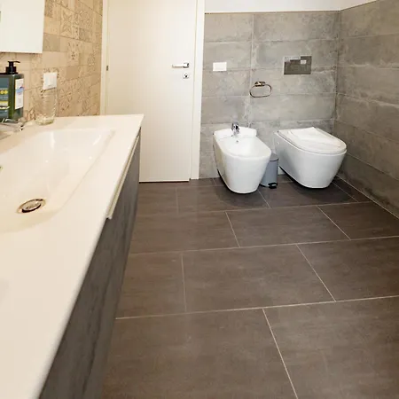 Celeste בית הארחה